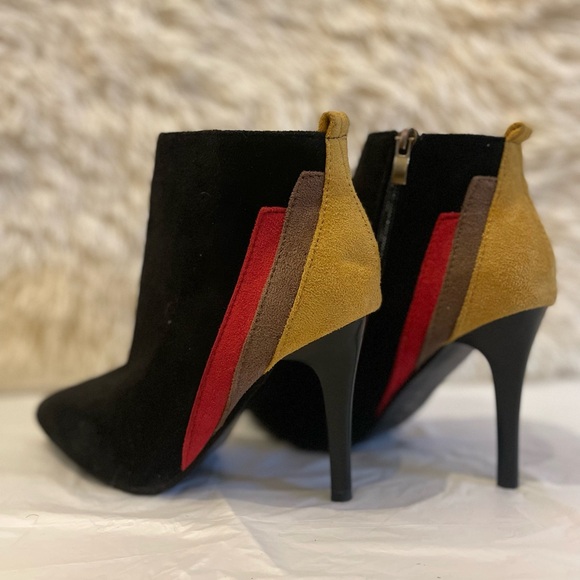 Preloved Fall boots - Picture 1 of 4